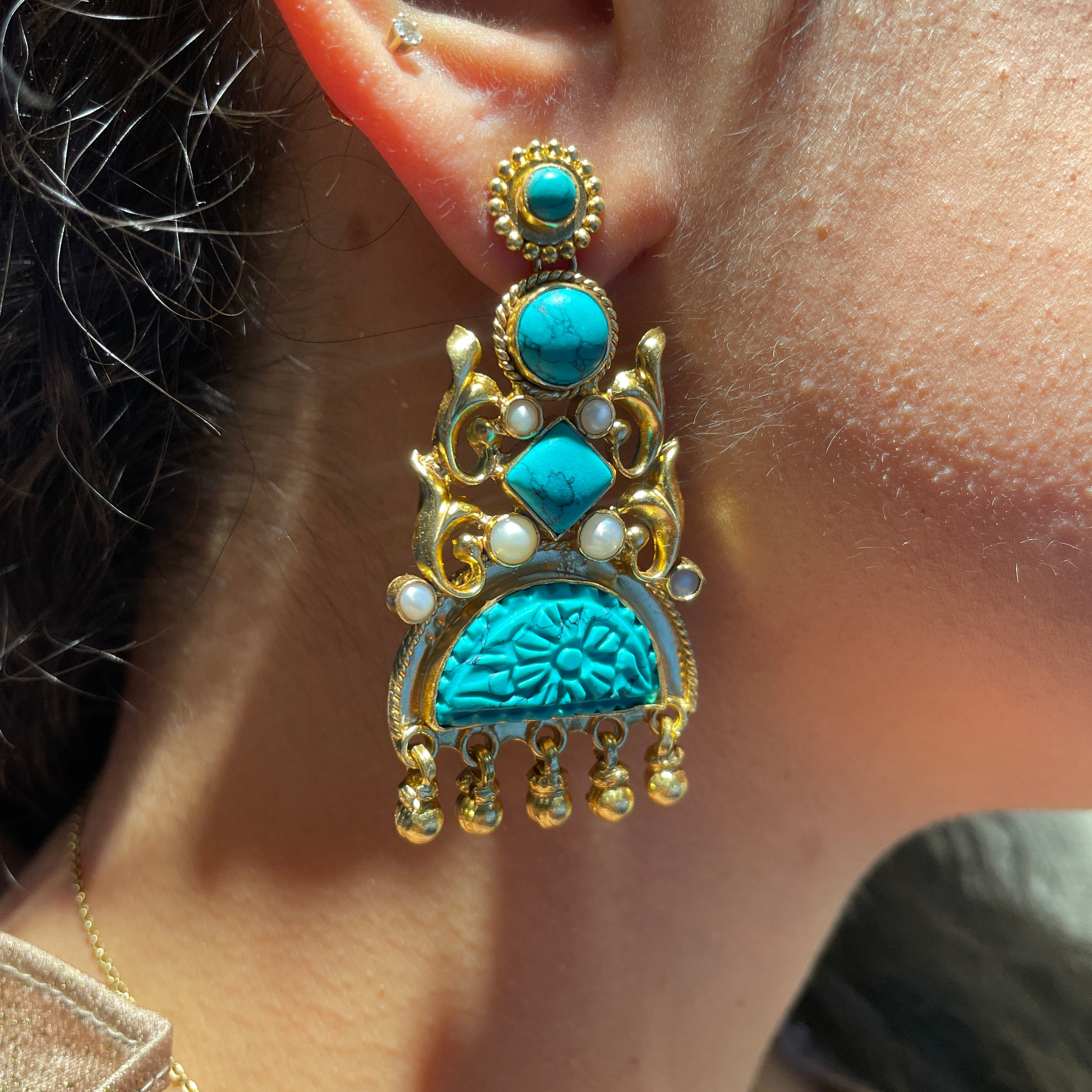 Dancing Azure Muse - Turquoise