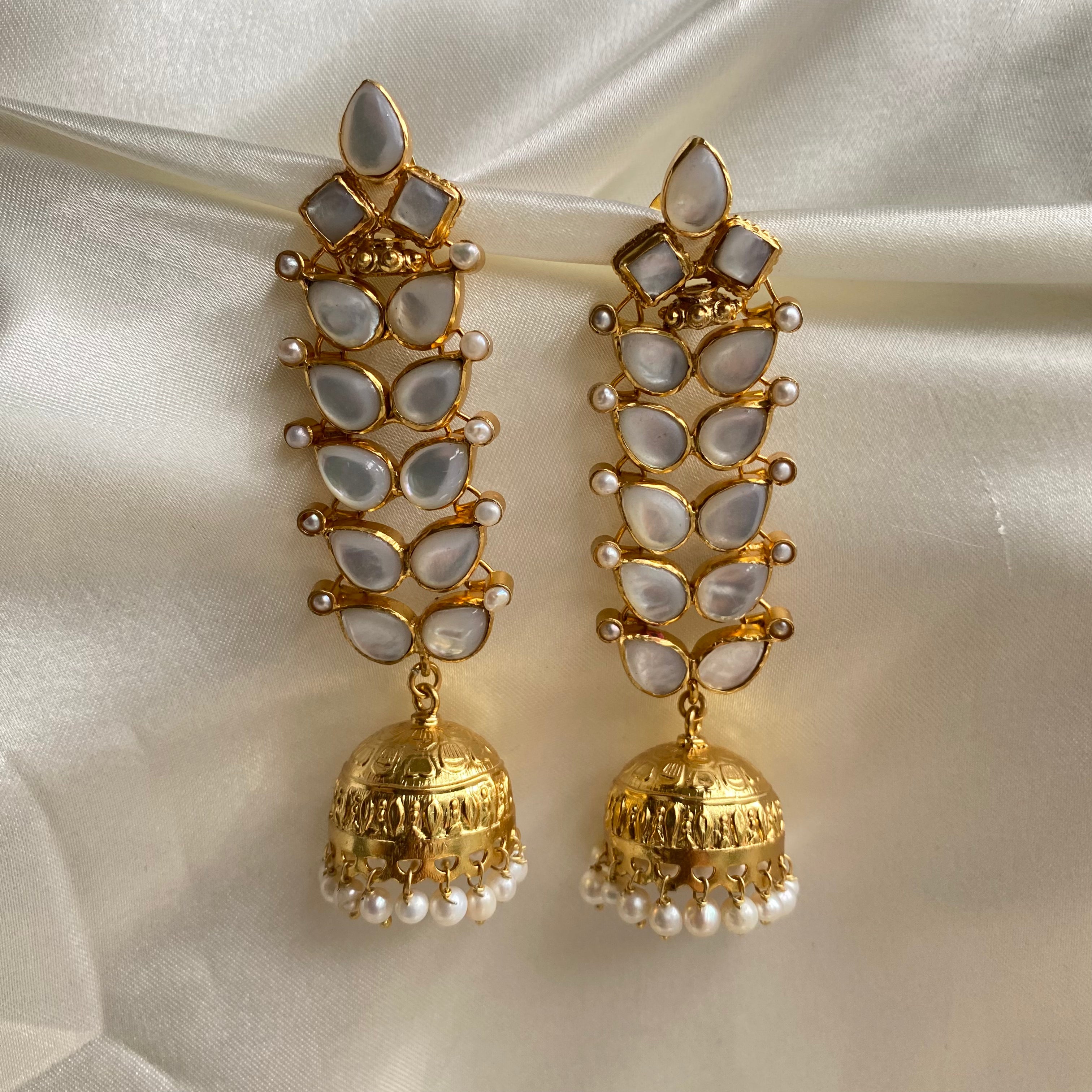 Leafy Luster Jhumka Earrings