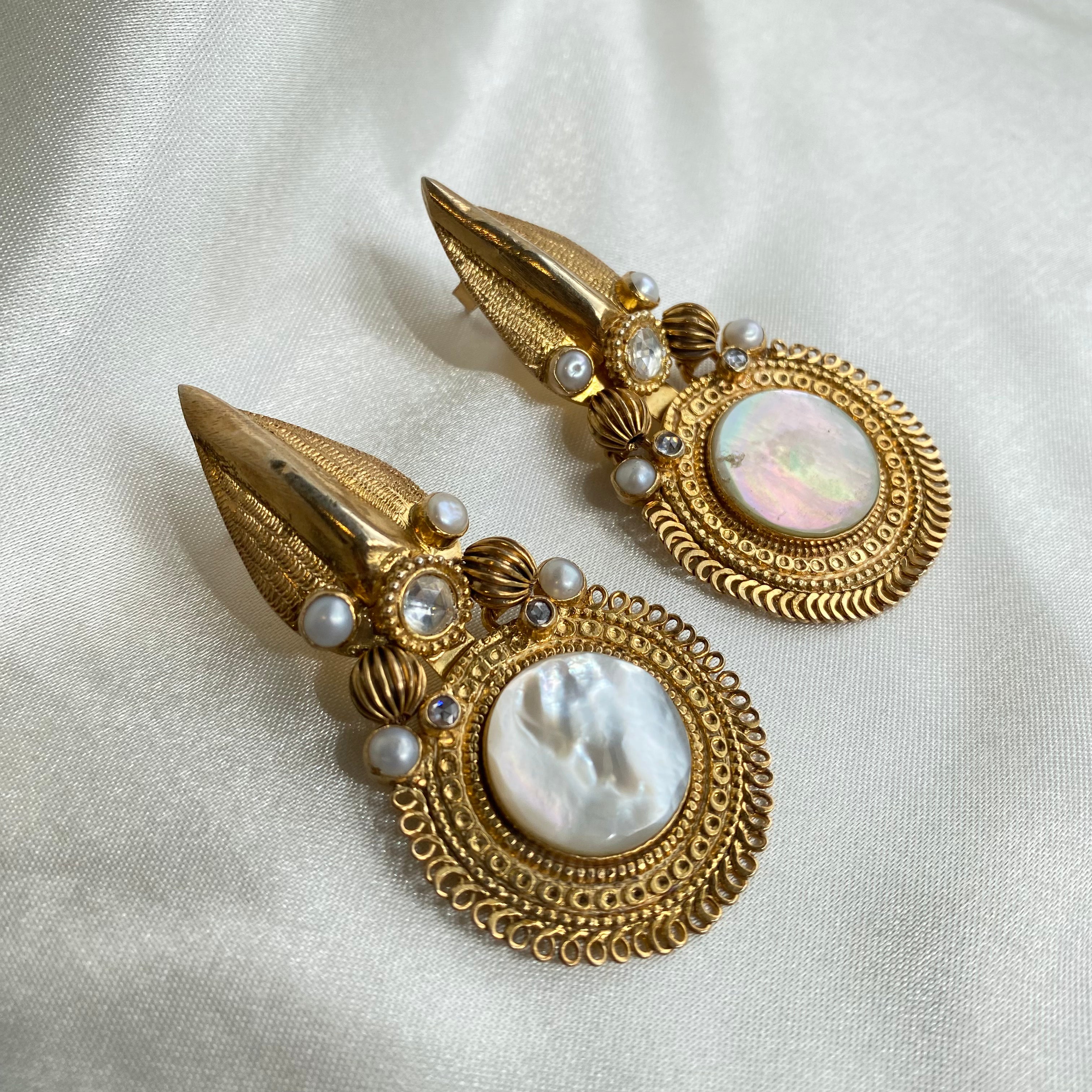 Puram Earrings - Mother of Pearl