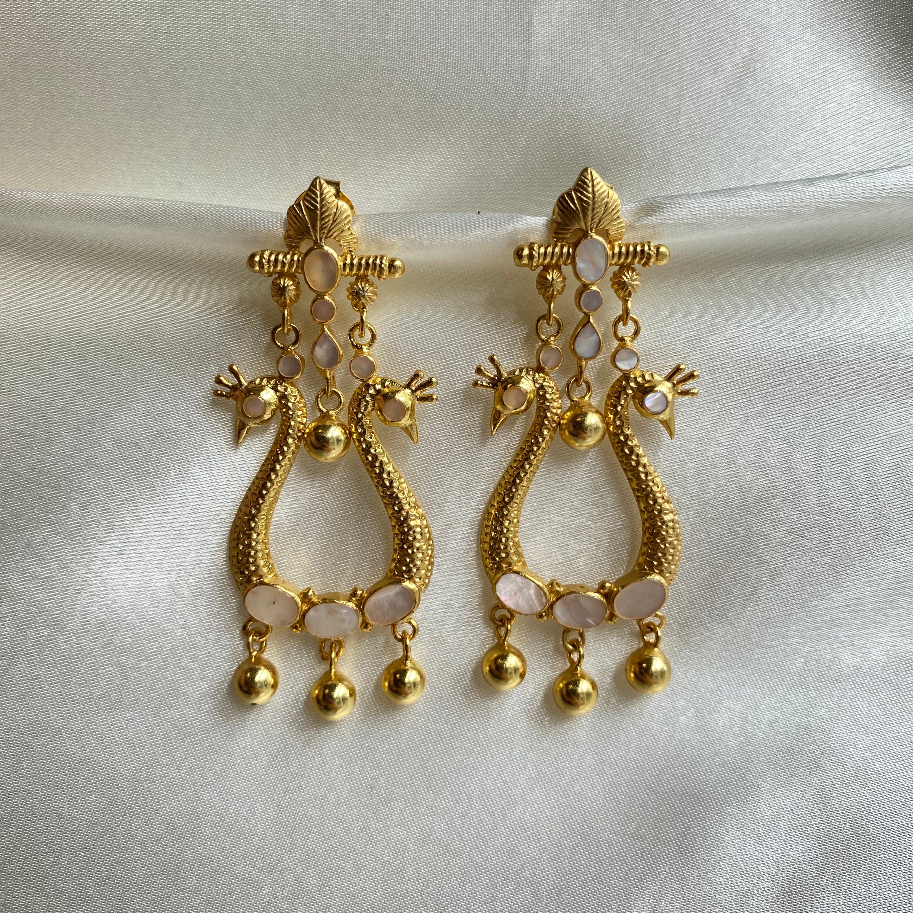 Navi Peacock Earring - Mother of Pearl