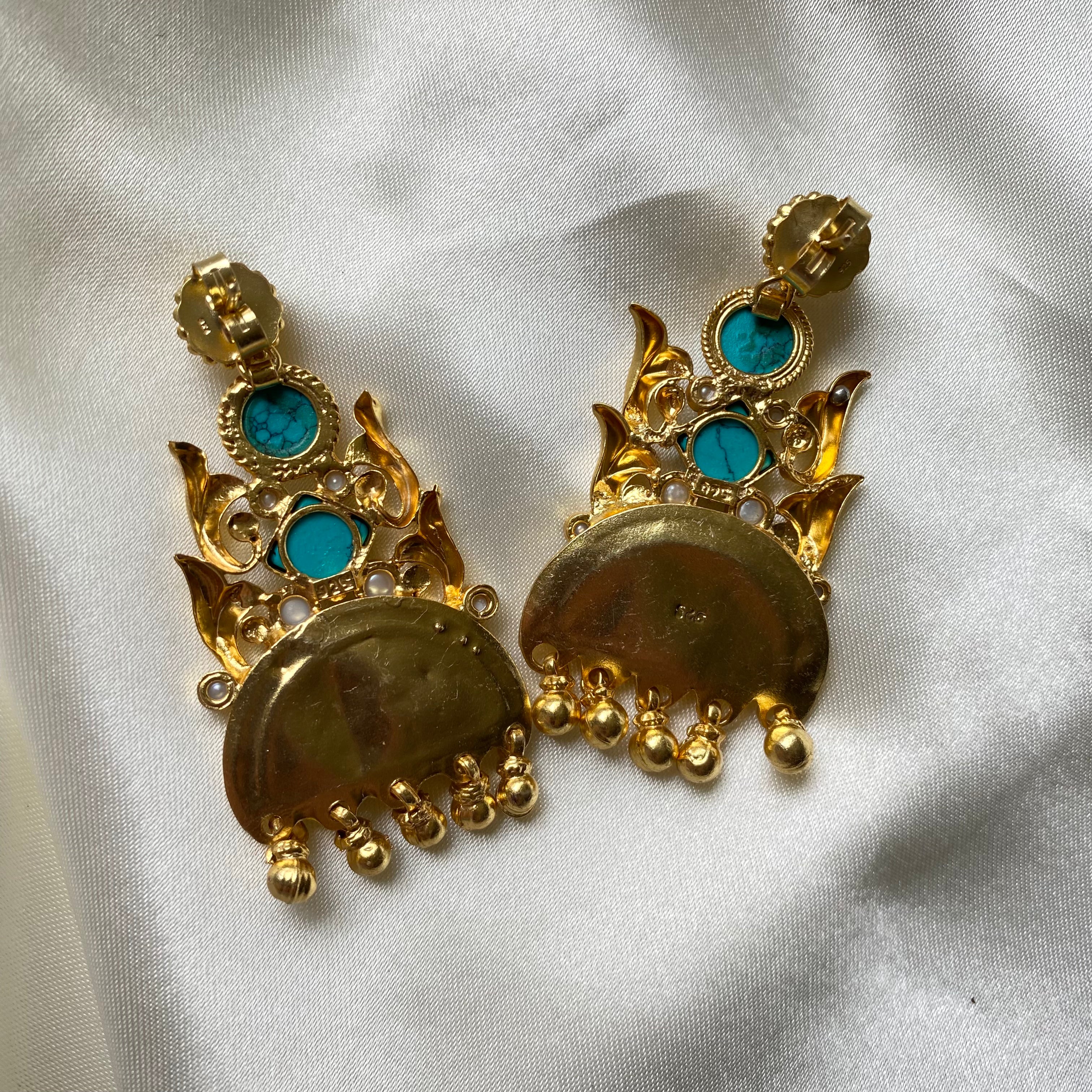 Dancing Azure Muse - Turquoise