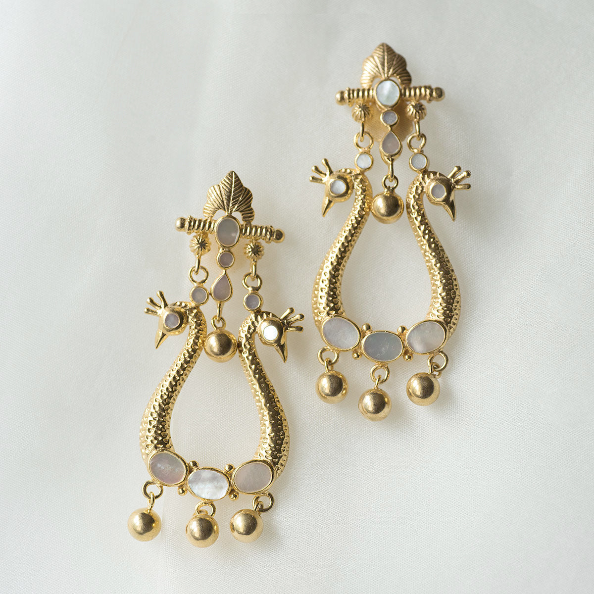 Navi Peacock Earring - Mother of Pearl