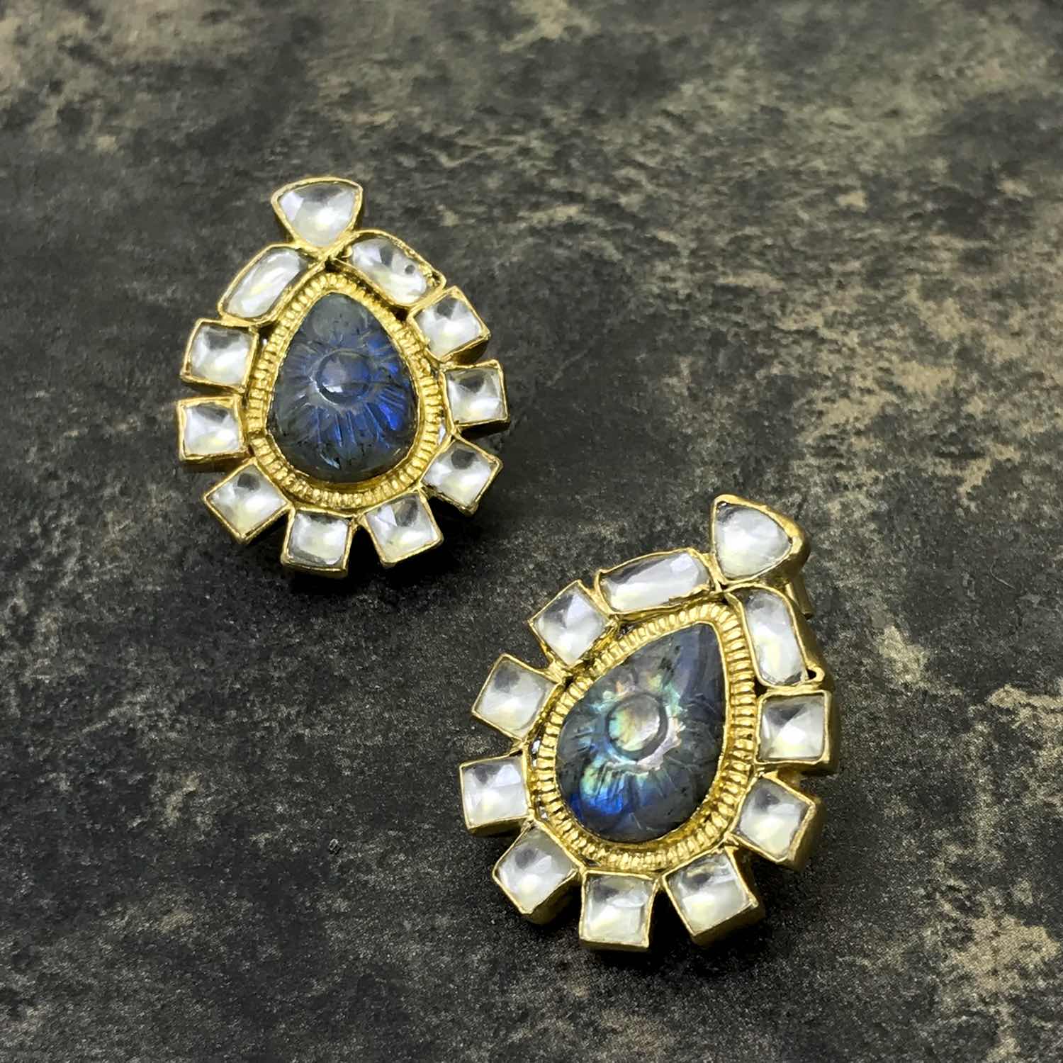 Chandrama Pendant Set