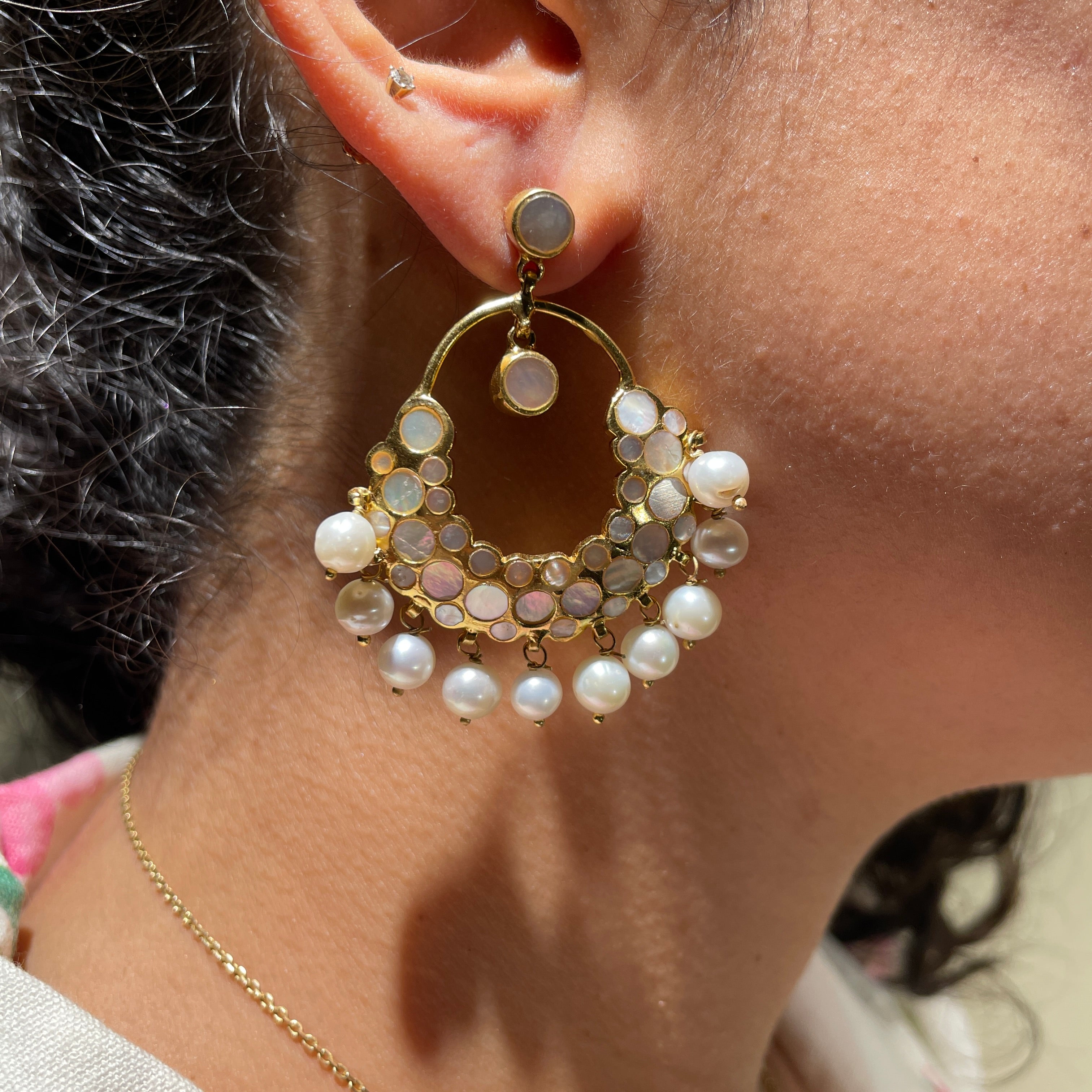 Minimal Balis - Mother of pearl with Pearl drops