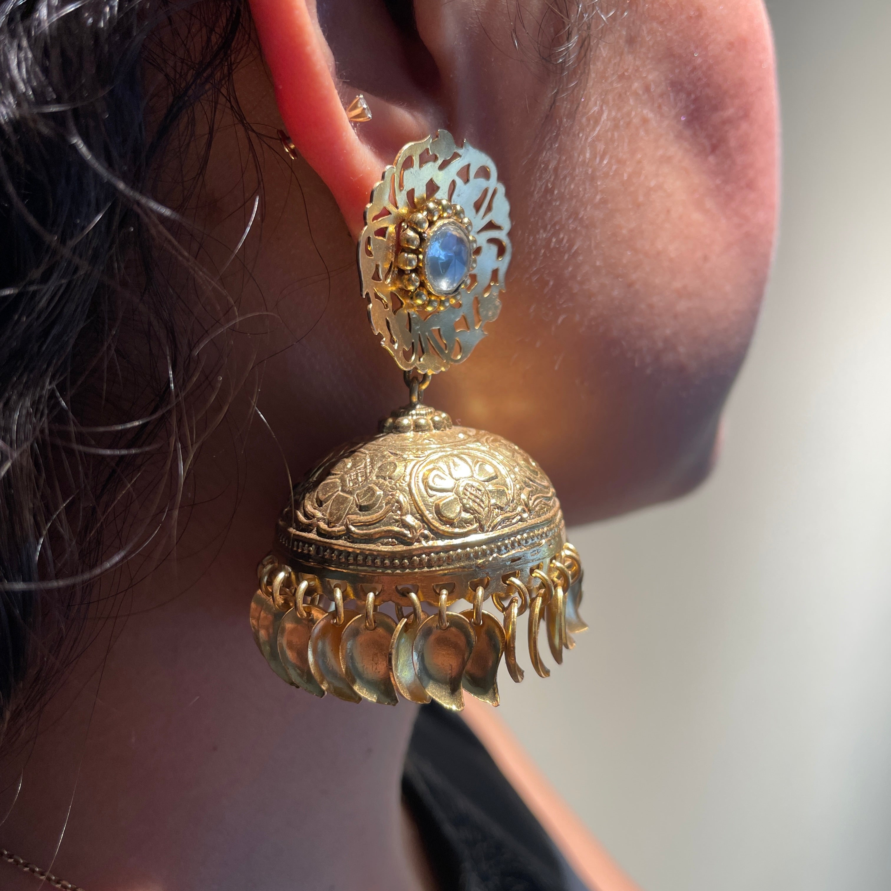 Kundan Majesty Jhumkas