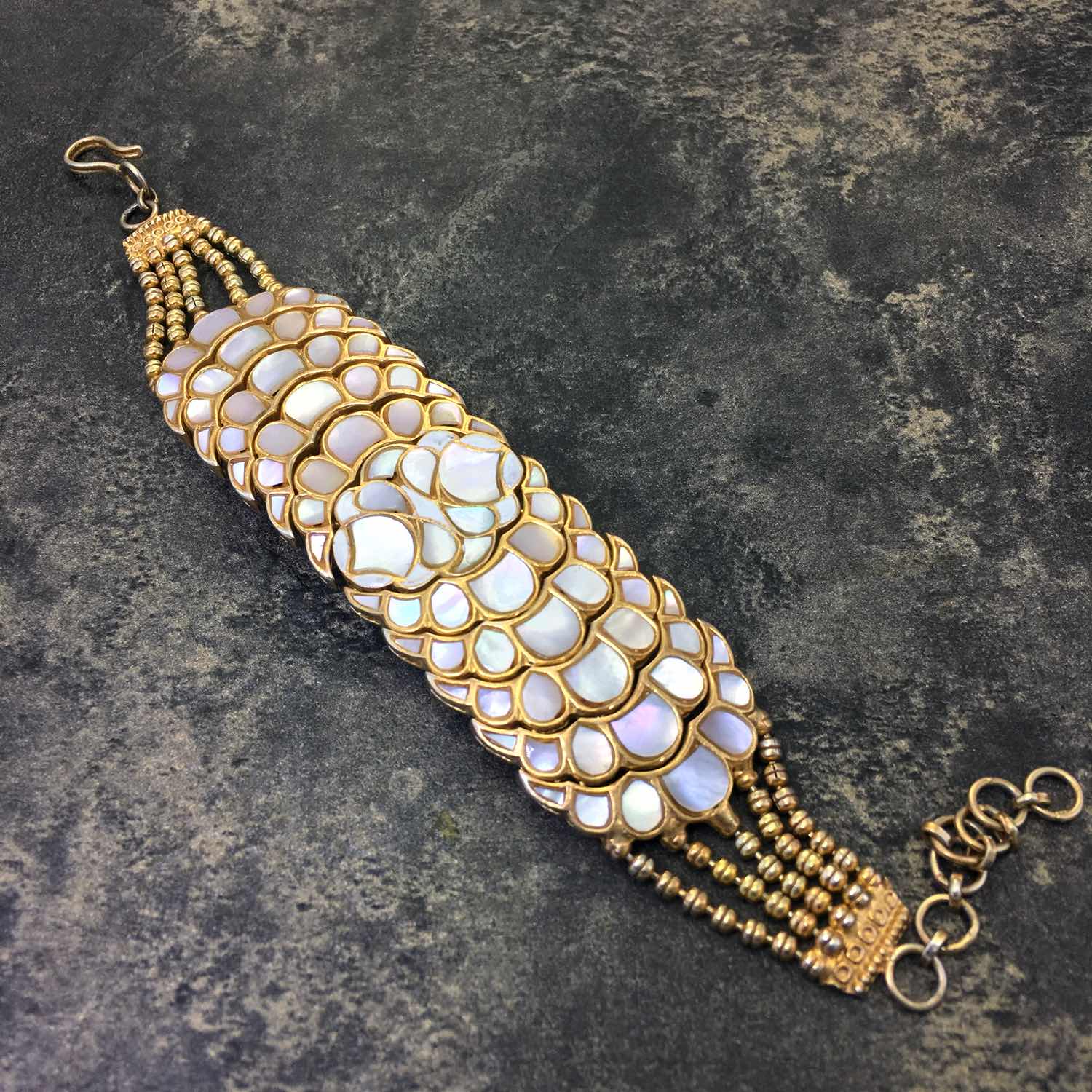 Jal bracelet Mother of Pearl